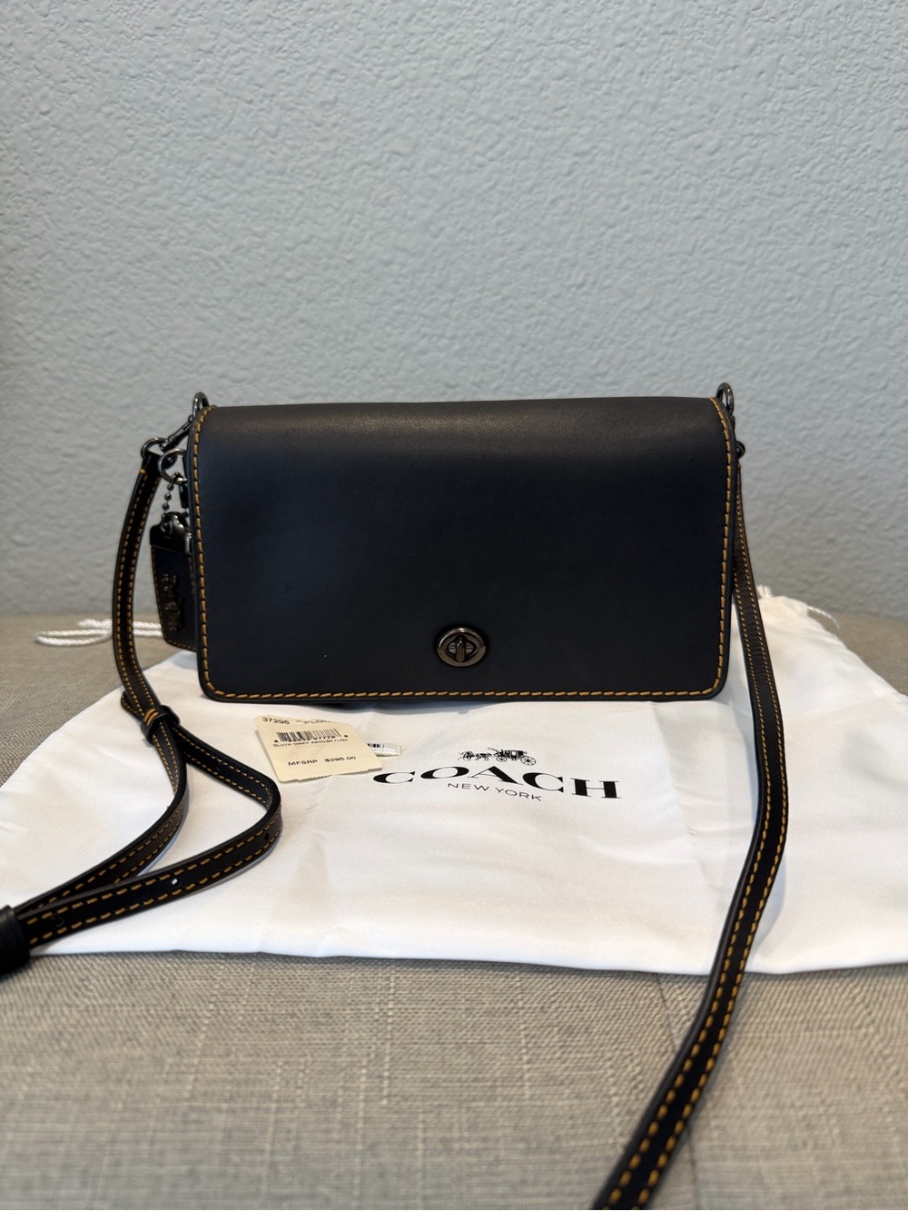 Coach 1941 Dinky Black Glovetanned Leather 37296 Made in Italy